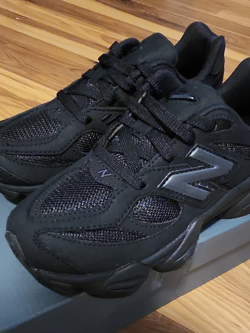 size 2 youth New Balance Boys 9060 Triple Black Mesh Black NEW with box